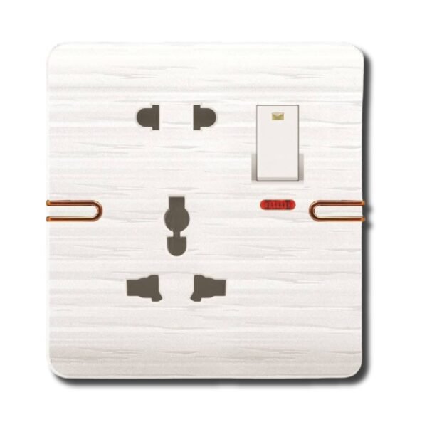 EZZE 5 Pin Pearl Gold Multi-Purpose Socket একটি উন্নতমানের বৈদ্যুতিক সকেট,